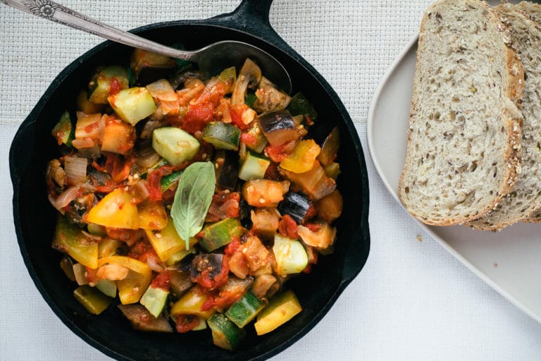 ratatouille aux tomates aubergines poivrons santé facile