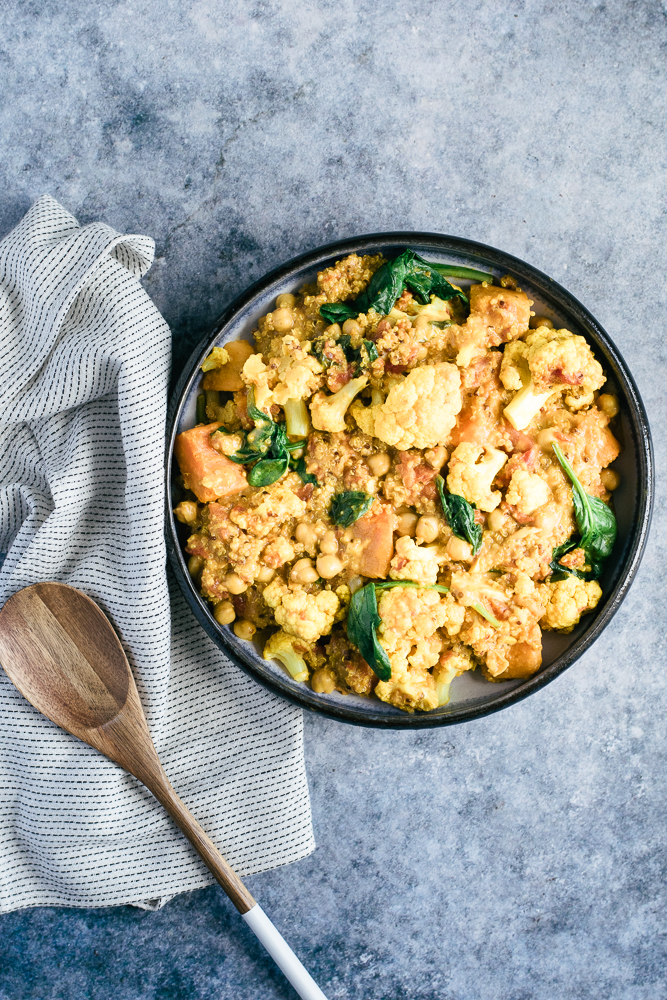 cari végétarien quinoa patate douce