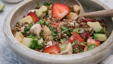 salade de quinoa fraises et basilic avec poulet repas principal lunch