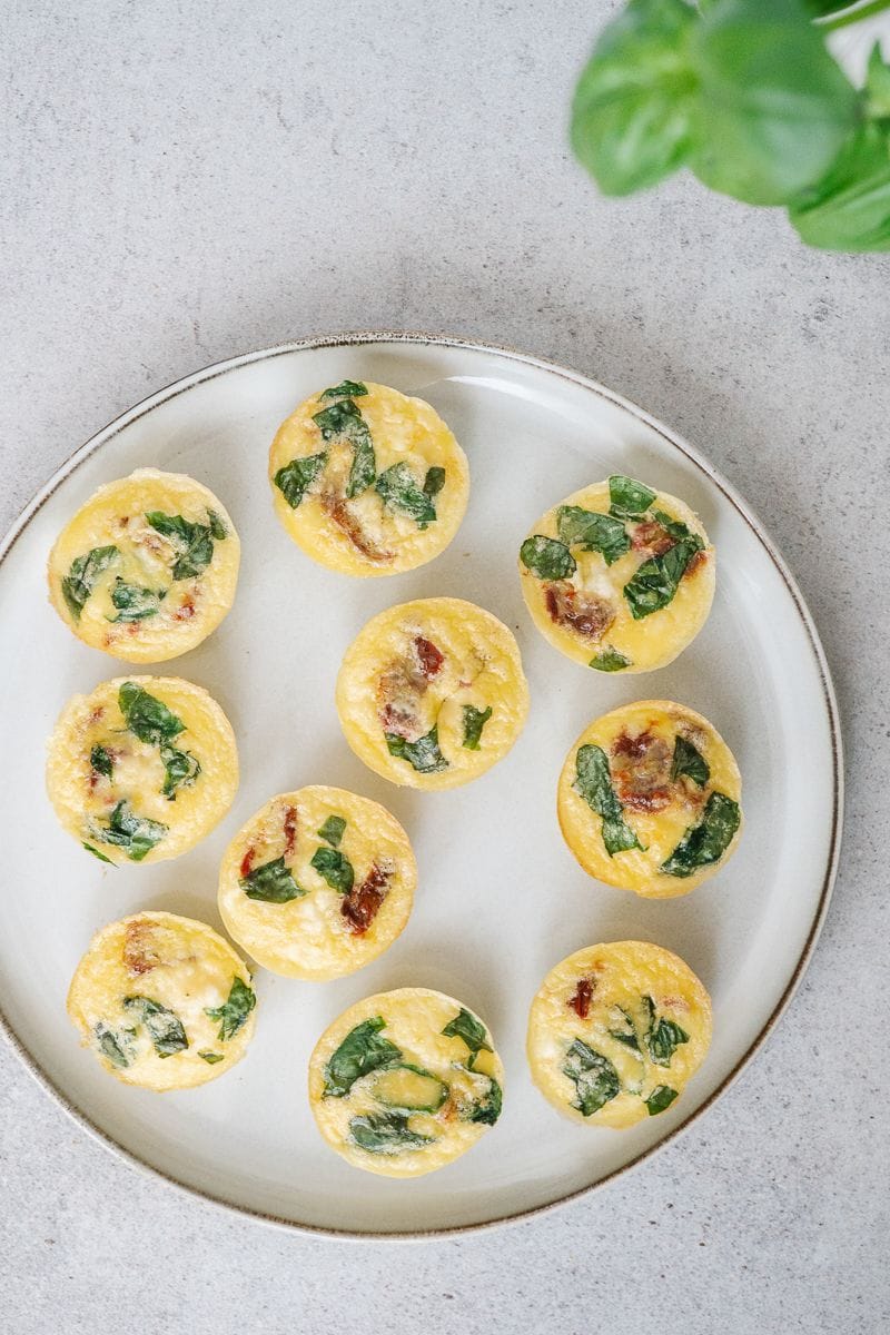 Mini-omelettes au fromage cottage