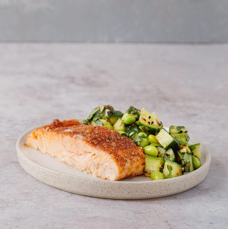 saumon grillé et salade edamames concombre